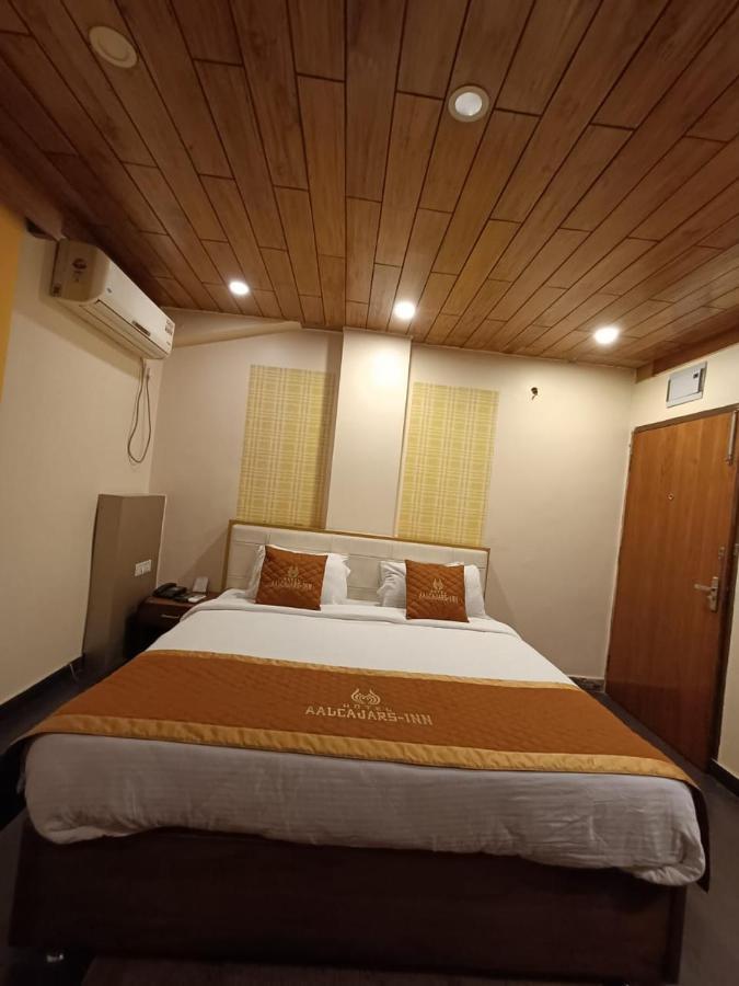 Aalcajars Inn Patna  Ngoại thất bức ảnh